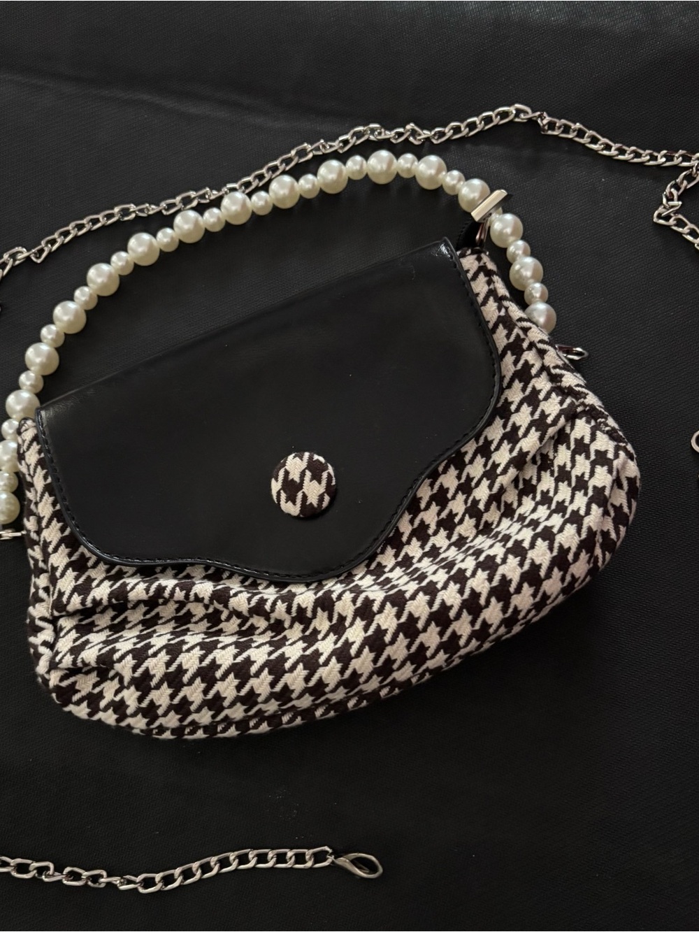 Classic Black & White Houndstooth Pearl-Handle and Silver Crossbody